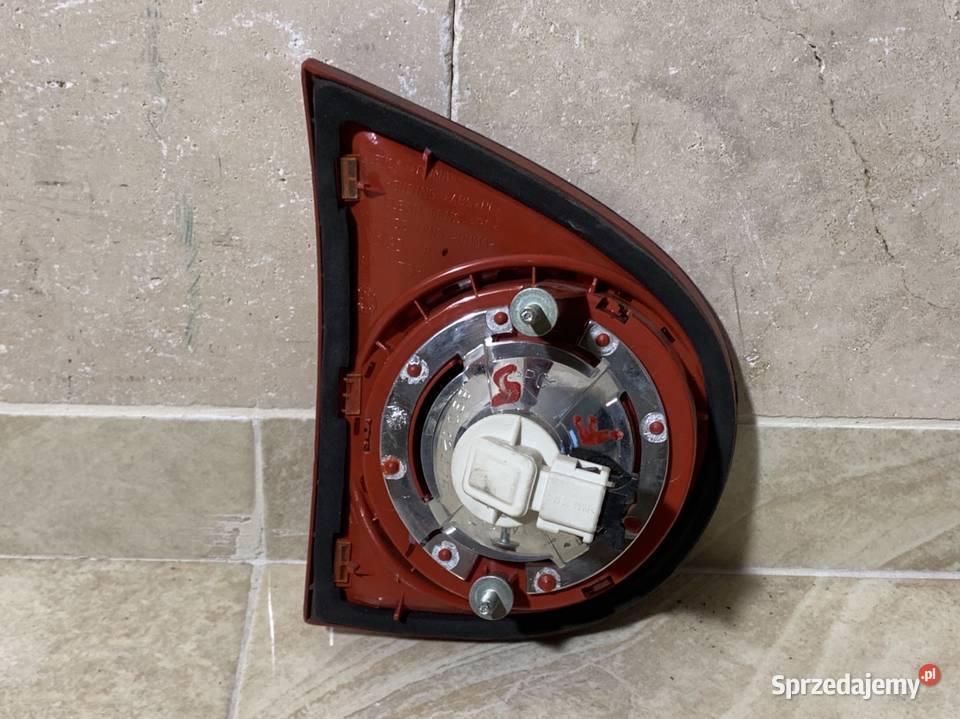 Lampa prawy tył vw golf V HB 1K6945094G Barwałd Dolny