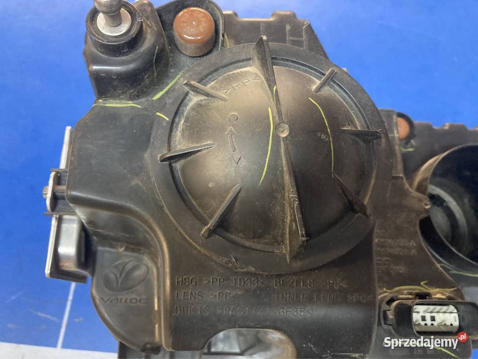 Varroc Lampa Dodge Challenger lewa przednia bi Opole