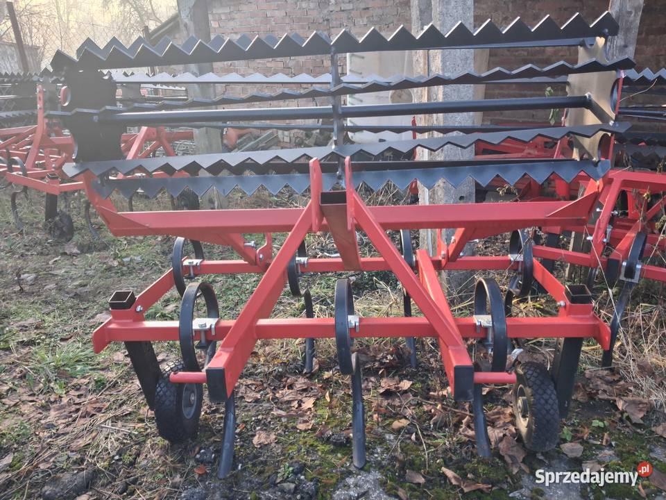 kultywator z wałkiem 120 Konary