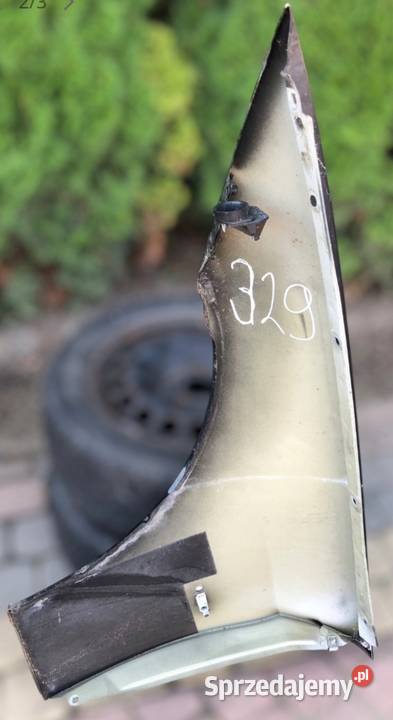 BMW E90 E91 Błotnik Prawy Przedni Czarny kolor Błotniki