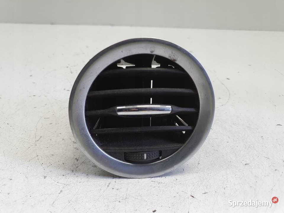 Opel Corsa D PRAWA PRZEDNIA KRATKA NAWIEWU Przód Chełm sprzedam