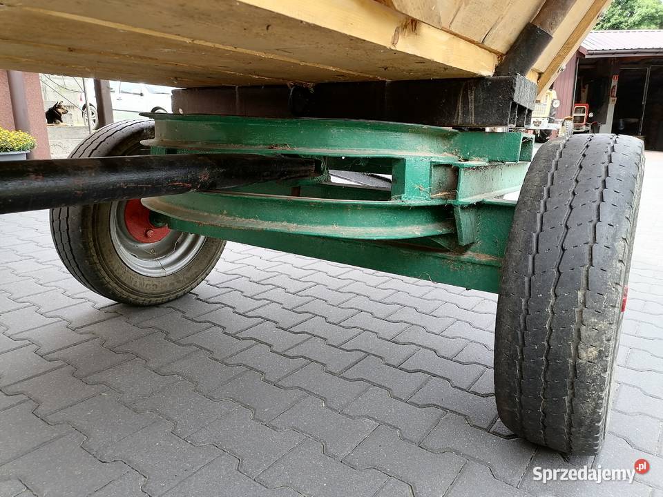 Wóz ciągnikiem fura Masłów Drugi