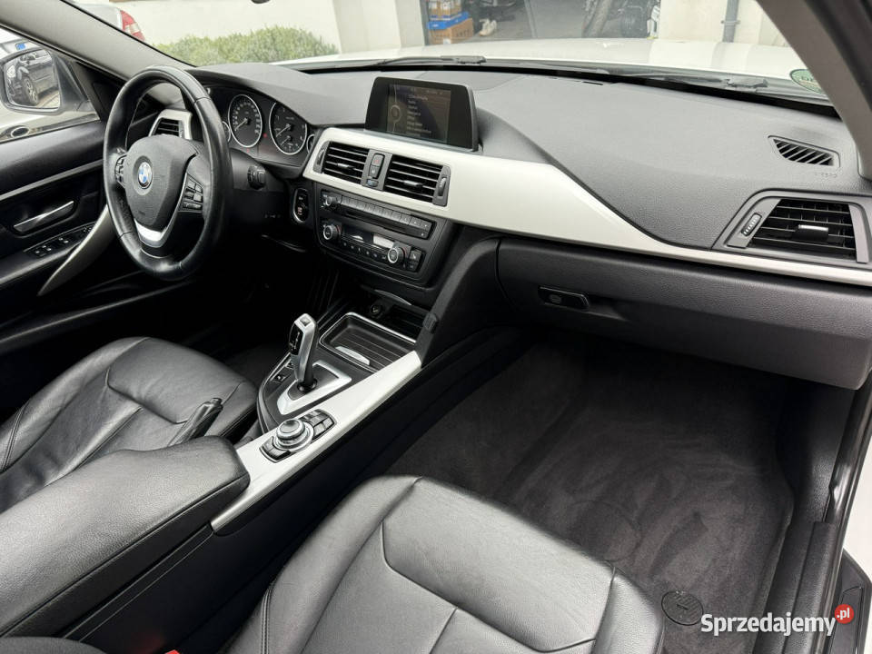 BMW 320 NOWY ROZRZĄD zadbana F30F31 2012 Zarejestrowany w Polsce Poznań sprzedam