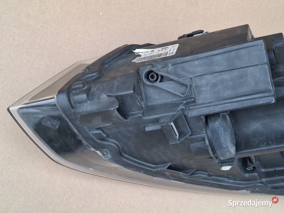 VW POLO V 6R 6R1 REFLEKTOR PRAWY XENON LED LAMPA Bieleń sprzedam