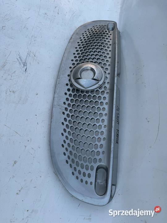 GRILL ATRAPA PRZÓD SMART FORFOUR II 628958976R wielkopolskie