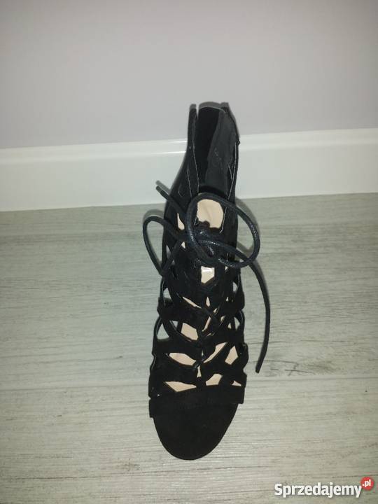 Szpilki wiązane black Rozmiar 36 Leszno sprzedam