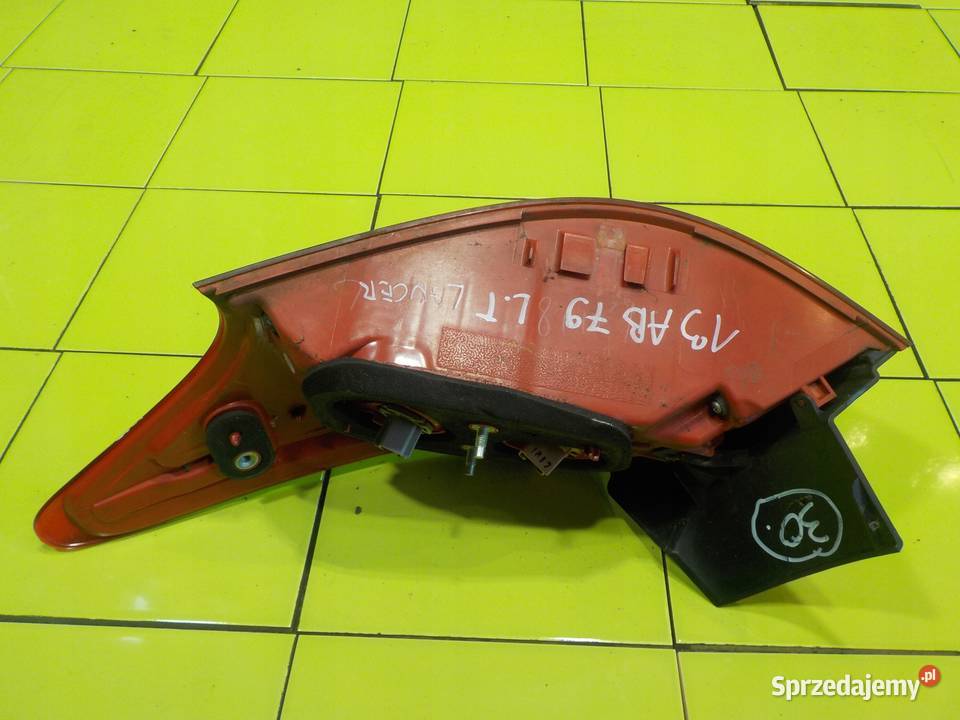 MITSUBISHI LANCER VIII X LIFT 20 DID 09r lampa osobowe Suków