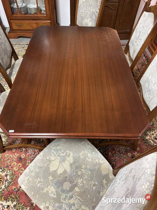 Drewniany stół rozkładany z dwoma wkładkami i warmińsko-mazurskie Ełk