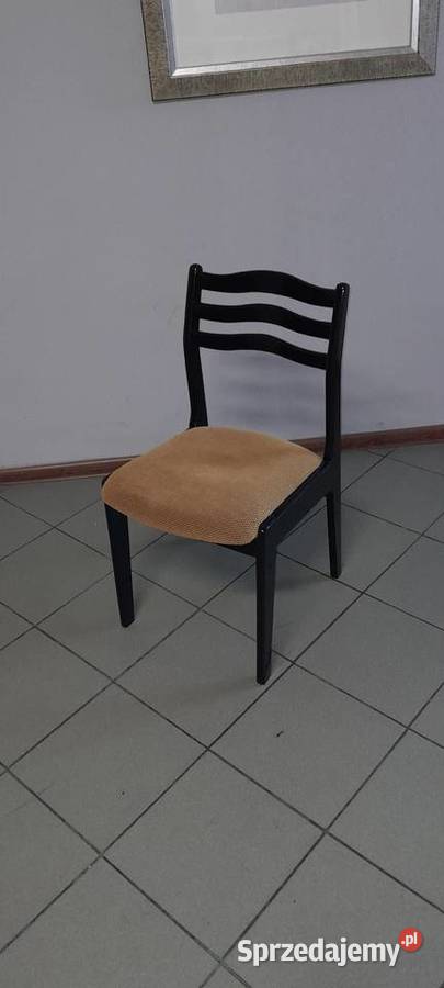 Krzesło tapicerowane PRL  - po renowacji