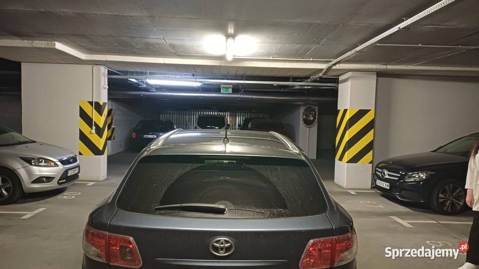 TOYOTA AVENSIS T27 Warszawa