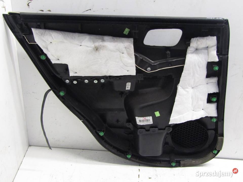 BOCZEK TAPICERKA DRZWI PRAWY TYŁ HONDA CRV CRV osobowe sprzedam