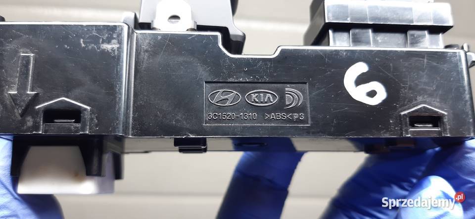 PRZEŁĄCZNIK WŁACZNIK SZYBY TYŁ TUCSON III panele sterowania, przełączniki Mielęcin