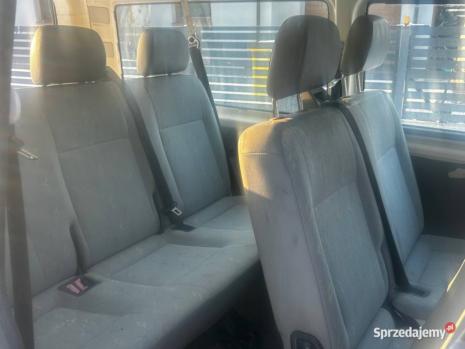 Volkswagen transporter T5 long 9 osób Sadlinki