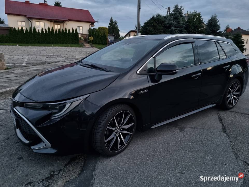 Toyota Corolla 2019 kombi 18 hybrid LPG klimatyzacja