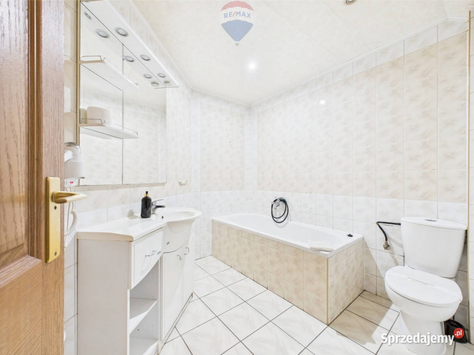 Funkcjonujący obiekt hotelowy z potencjałem 1599zł/m2 Zdrojewo