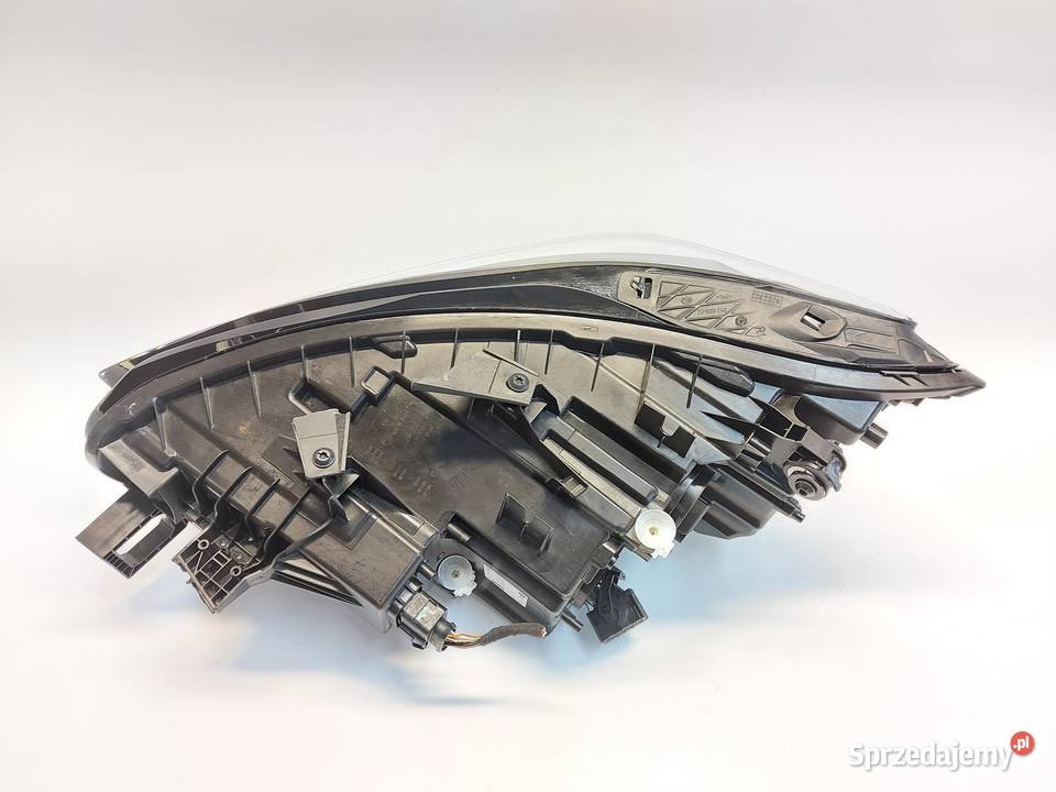 Cupra Tavascan 11H 2025 lampa reflektor prawy sprzedam