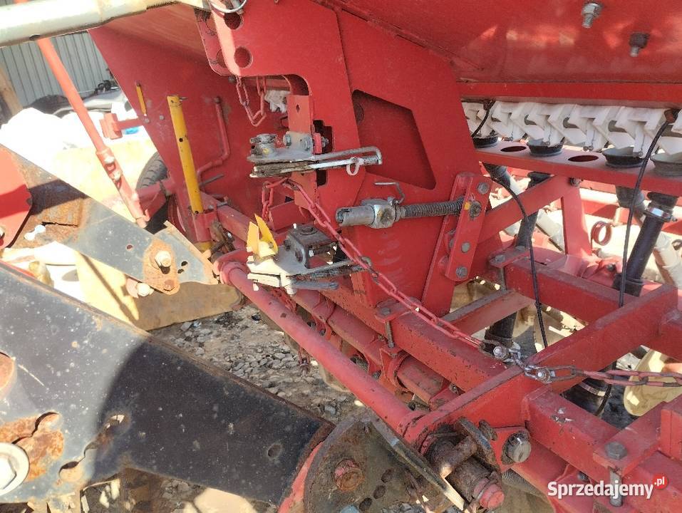 Siewnik talerzowy zbożowy Famarol 3m