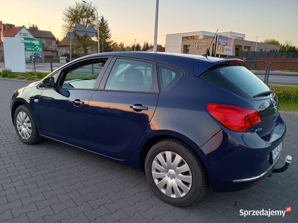 Prywatnie Opel Astra Lift 5drzwi 201314r 14i Kalisz