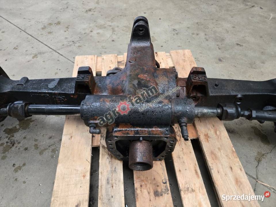 Przedni most John Deere 6800 6900 6810 6910 Byków