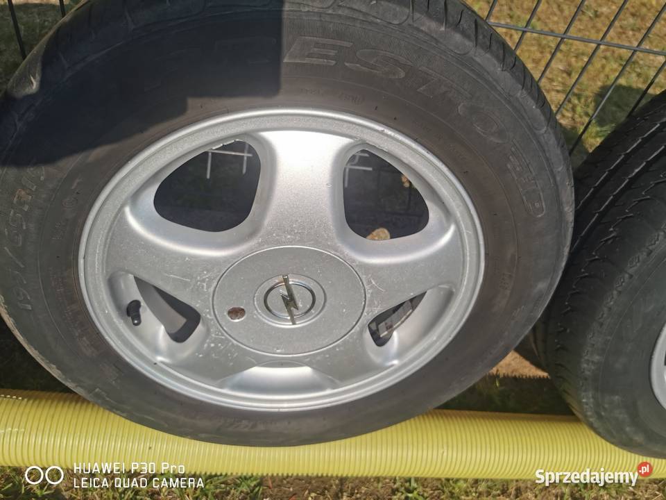 Felgi opel vectra astra 4x100 15 Samochodowe Walichnowy sprzedam