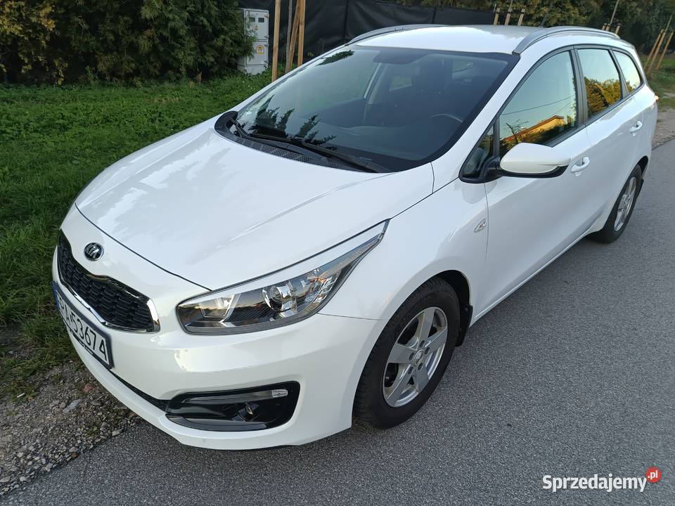 KIA Ceed 14 Benzyna 2016 Bezwypadkowa stan 32 immobilizer Motoryzacja Pabianice sprzedam