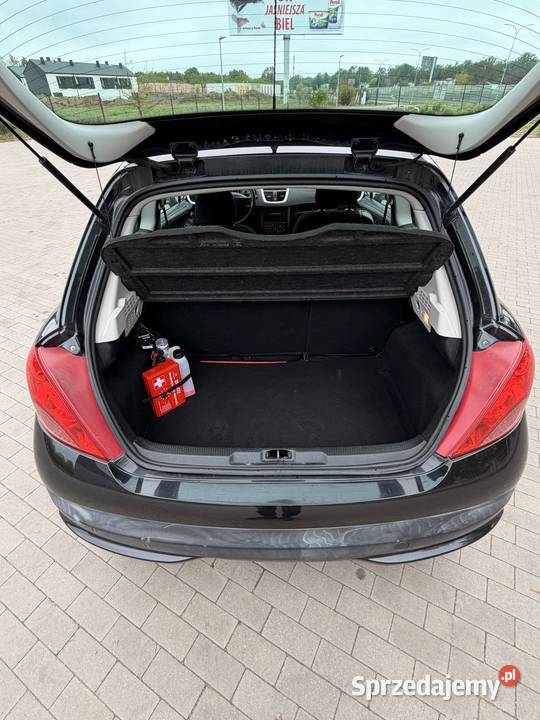 Peugeot 207 14 75 zwykły silnik super stan mazowieckie sprzedam