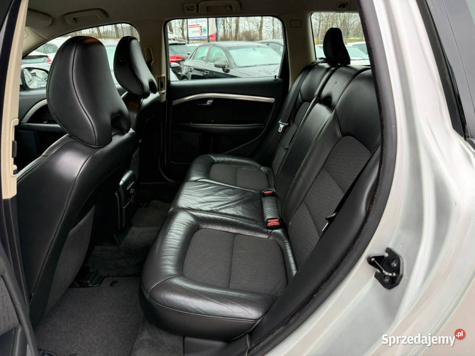 Volvo V70 Zadbane Volvo Pół skóry klima III 2007 isofix sprzedam
