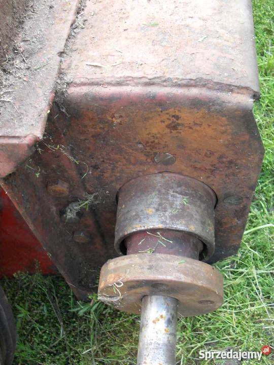 Podajnik pochyły gardziel do Bizon ZO56 Włodary