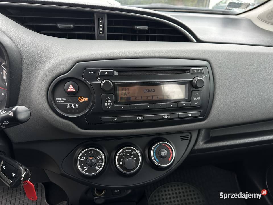 Toyota Yaris 13 benz6 biegówKlimaIsofixSalon FV Warszawa