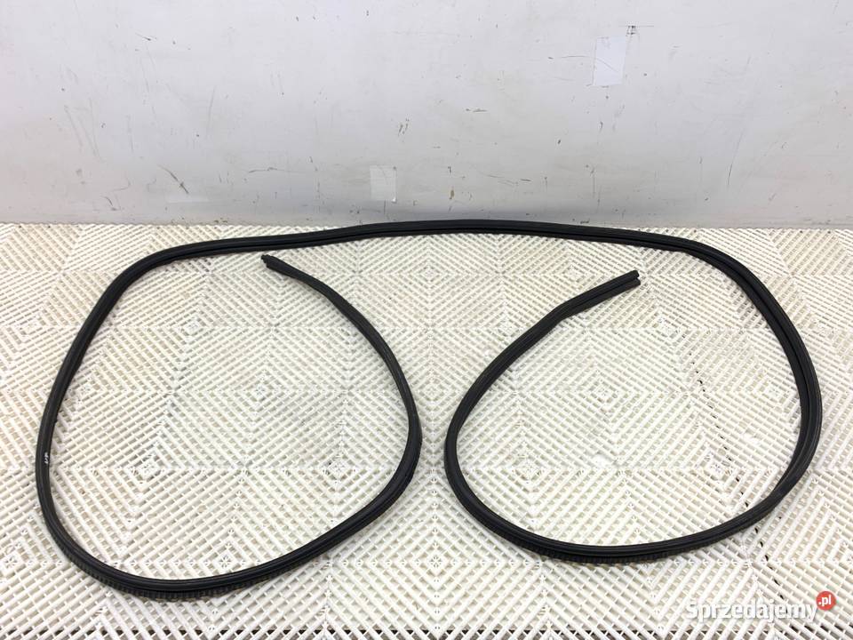 USZCZELKA KLAPY BAGAŻNIKA RENAULT TRAFIC III Bus osobowe podkarpackie