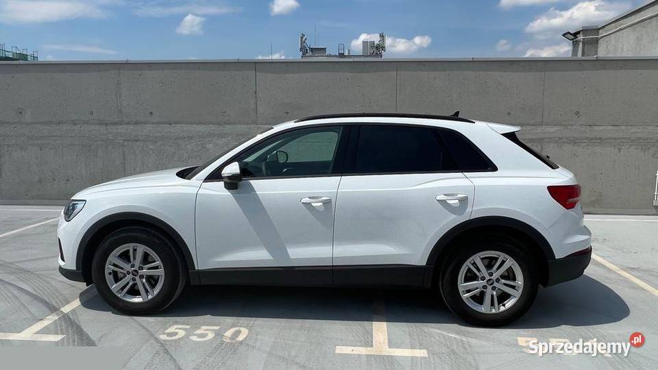 Audi Q3 35 TFSI Advanced S tronic 15 benz 150 Rok produkcji 2022 Wrocław