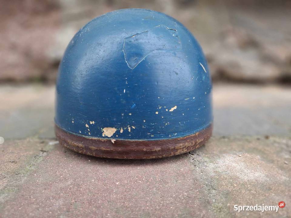 Kask motocyklowy z PRL Nowy Tomyśl