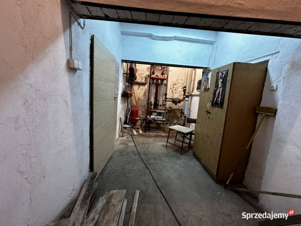 Syndyk sprzeda budynek magazynowo usługowy Sprzedaż Sosnowiec