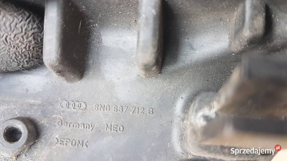 AUDI TT 8N0 GUMA OSŁONA DRZWI PRAWA 8N0837712B Skarżysko-Kamienna