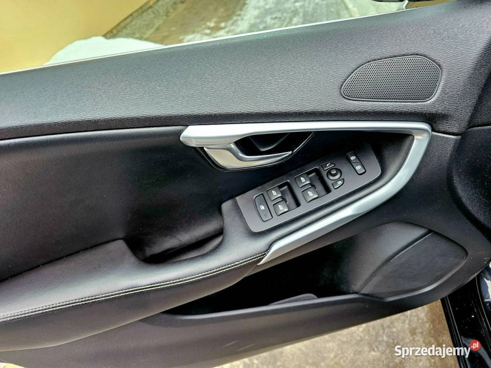 Volvo V40 RDesign Wirtual Piękny II 2012 Zagnańsk