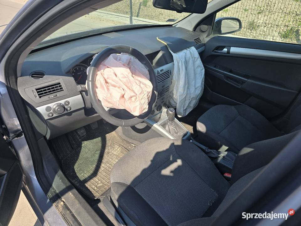 Opel Astra 16 benzyna 2009