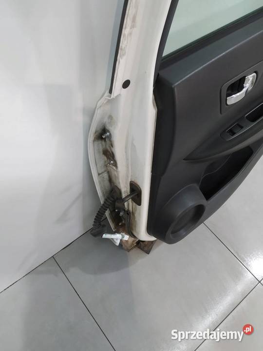 DRZWI PRAWE TYŁ 326G J10 Nissan Qashqai I