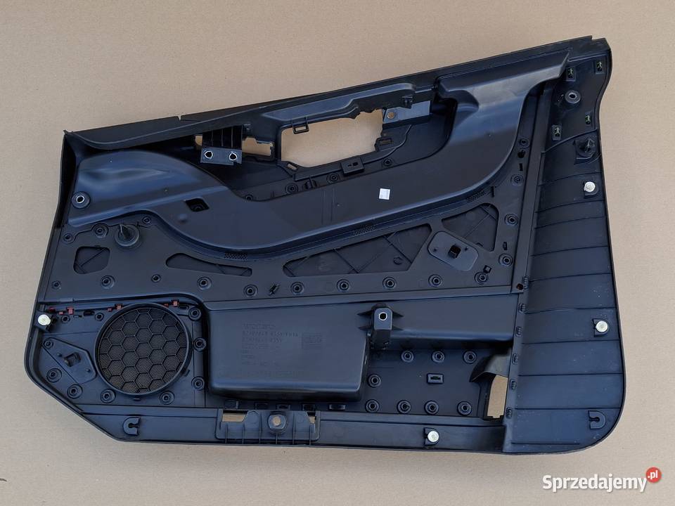 VOLVO FH4 BOCZEK DRZWI KIEROWNICY LEWY TAPICERKA ciężarowe Bieleń