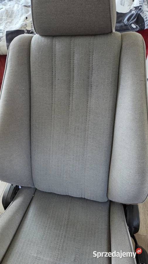 Fotele przednie BMW E30 sportsitze mpakiet osobowe sprzedam