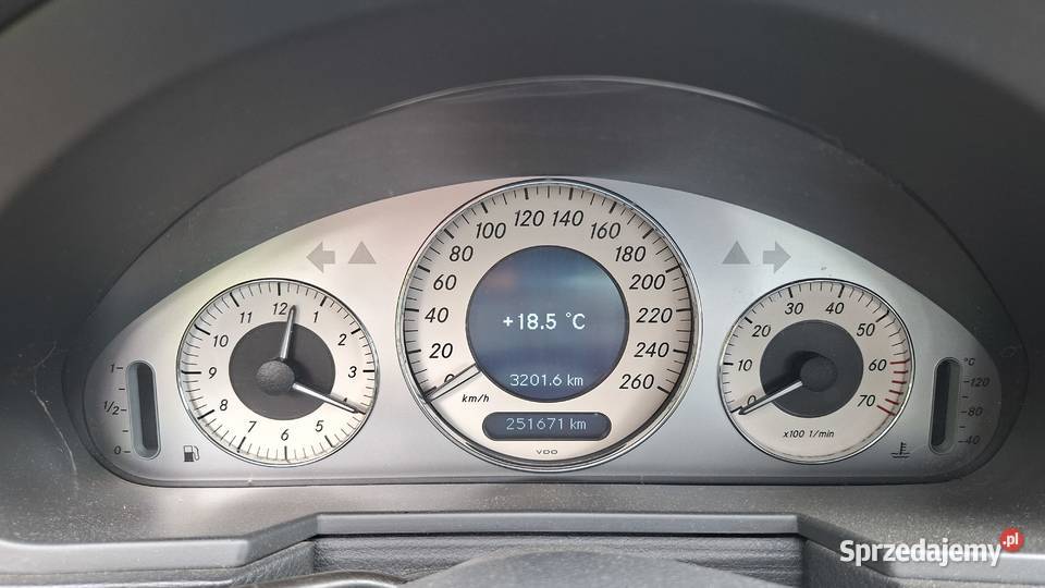 Mercedes W211 18 AVANGARDE 163 251 Xenon Skóra wspomaganie kierownicy Skarżysko-Kamienna