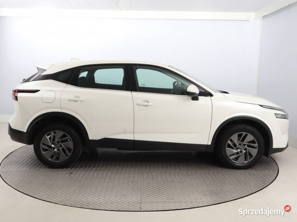 Nissan Qashqai 13 DIGT MHEV nieuszkodzony Bielany Wrocławskie