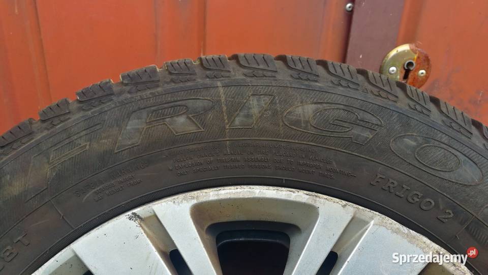 Koła ZIMOWE 15 Peugeot 208 z kołpakami 1856515