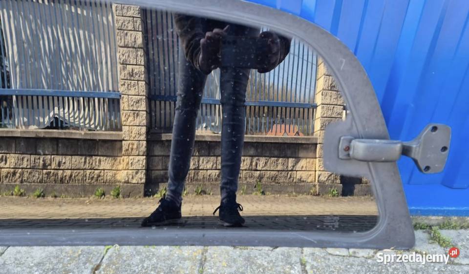 SZYBA TYŁ UCHYLNA BOCZNA PRAWA LEWA W KAROSERIE Działoszyce sprzedam