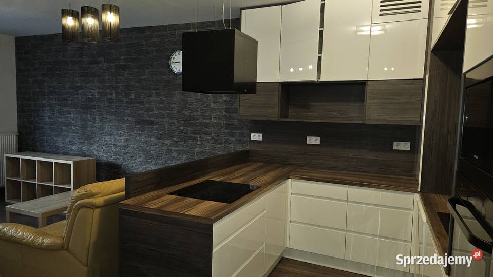 ŁADNE 3pok 60m Winda Garaż Nowy Budynek apartamentowiec Zielonka sprzedam