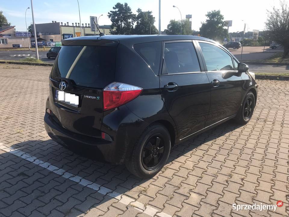 Sprzedam zamienie Toyote Versos Rok produkcji 2012