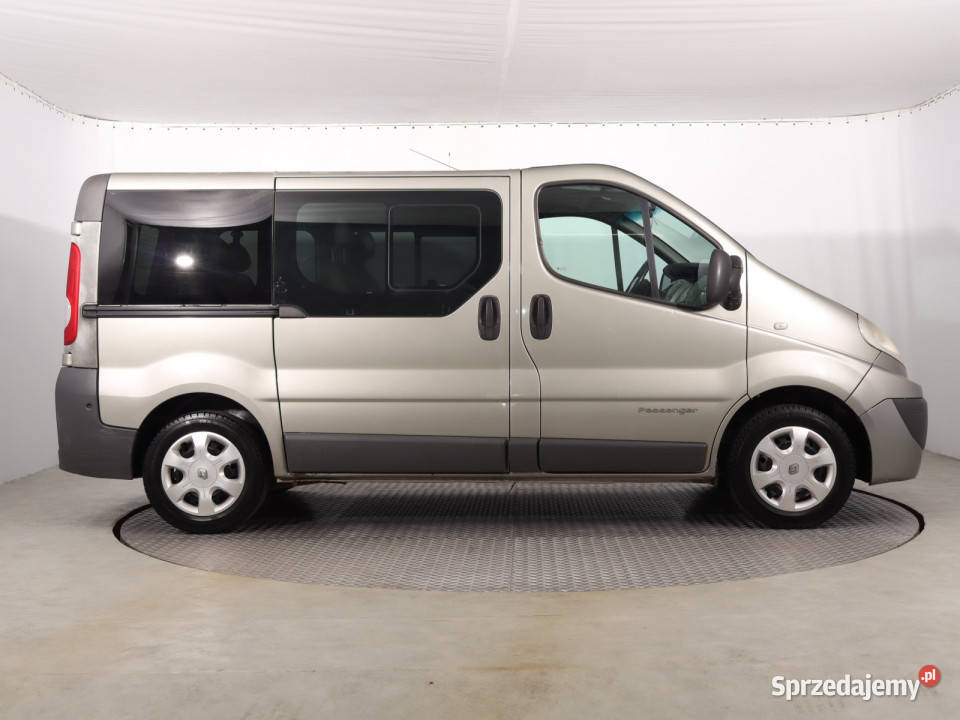 Renault Trafic 20 dCi nieuszkodzony Katowice sprzedam