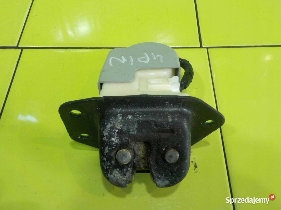 NISSAN XTRAIL II T31 08r zamek klapy tyl