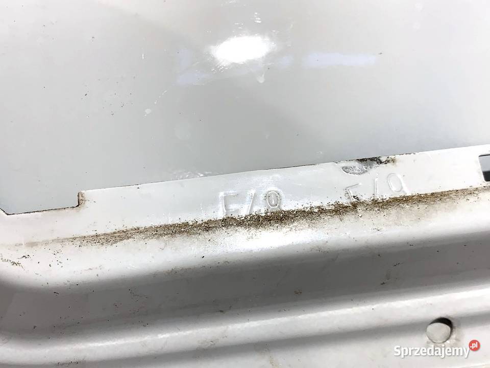 KLAPKA WLEWU PALIWA BMW F48 Crossover POKRYWA