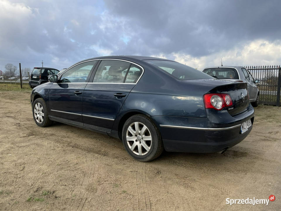 Volkswagen Passat 16 Benzyna 115 2007 nieuszkodzony Passat
