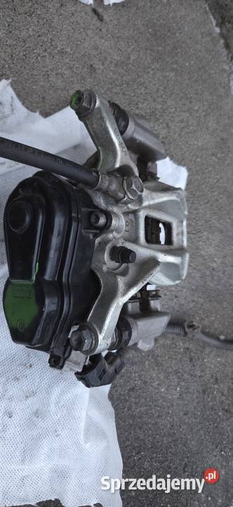 Zacisk tył Toyota Yaris IVAygo z silnikiem Zaciski i jarzma sprzedam